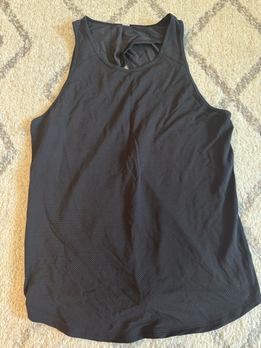 Lululemon black tank top size 6
